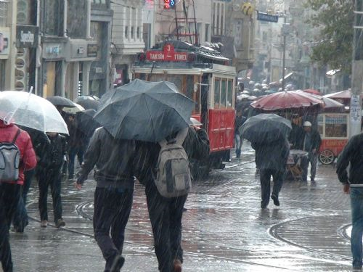 İstanbul İçin Kuvvetli Sağanak Yağış Uyarısı