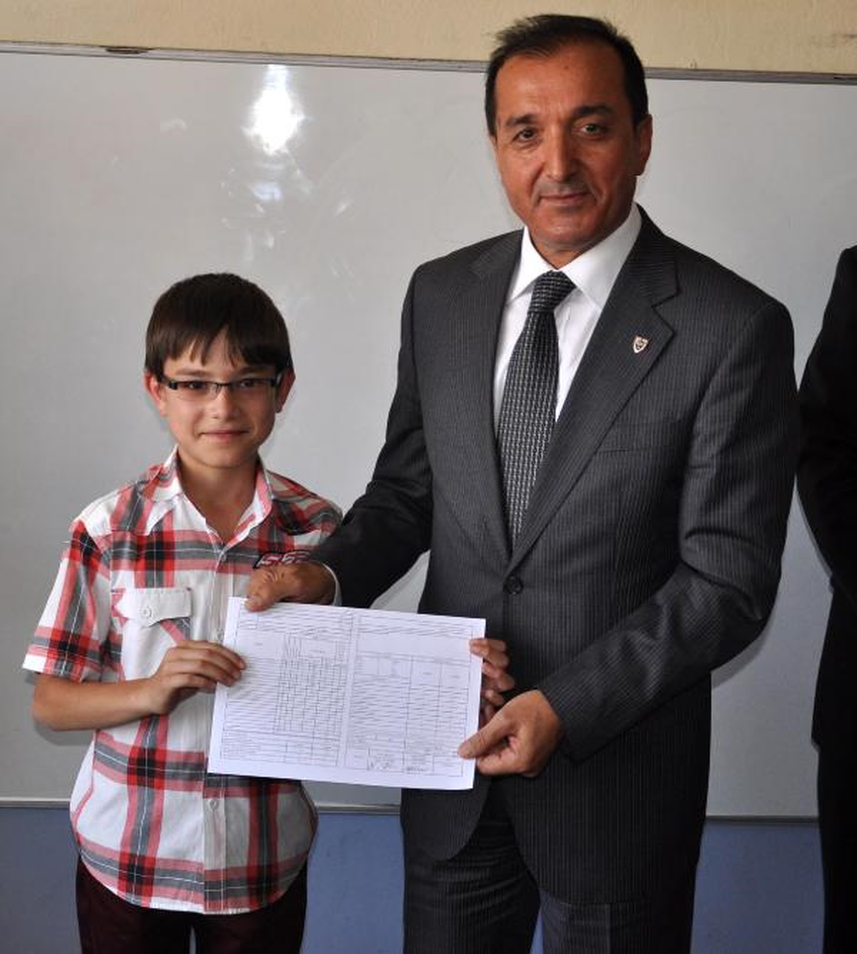 Karnelerini Vali Yardımcısından Aldılar