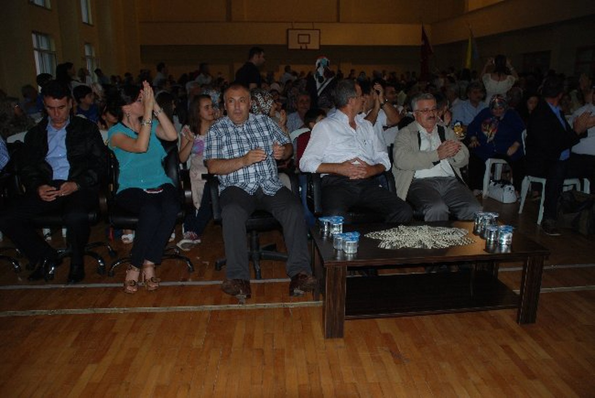 Sağlık Meslek Lisesinde Mezuniyet Töreni