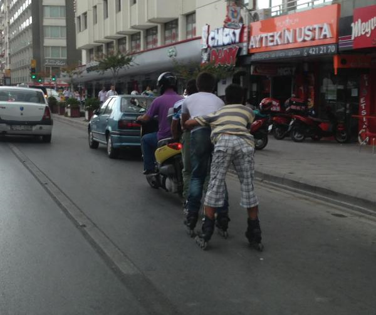 Trafikte Tehlikeli Oyun