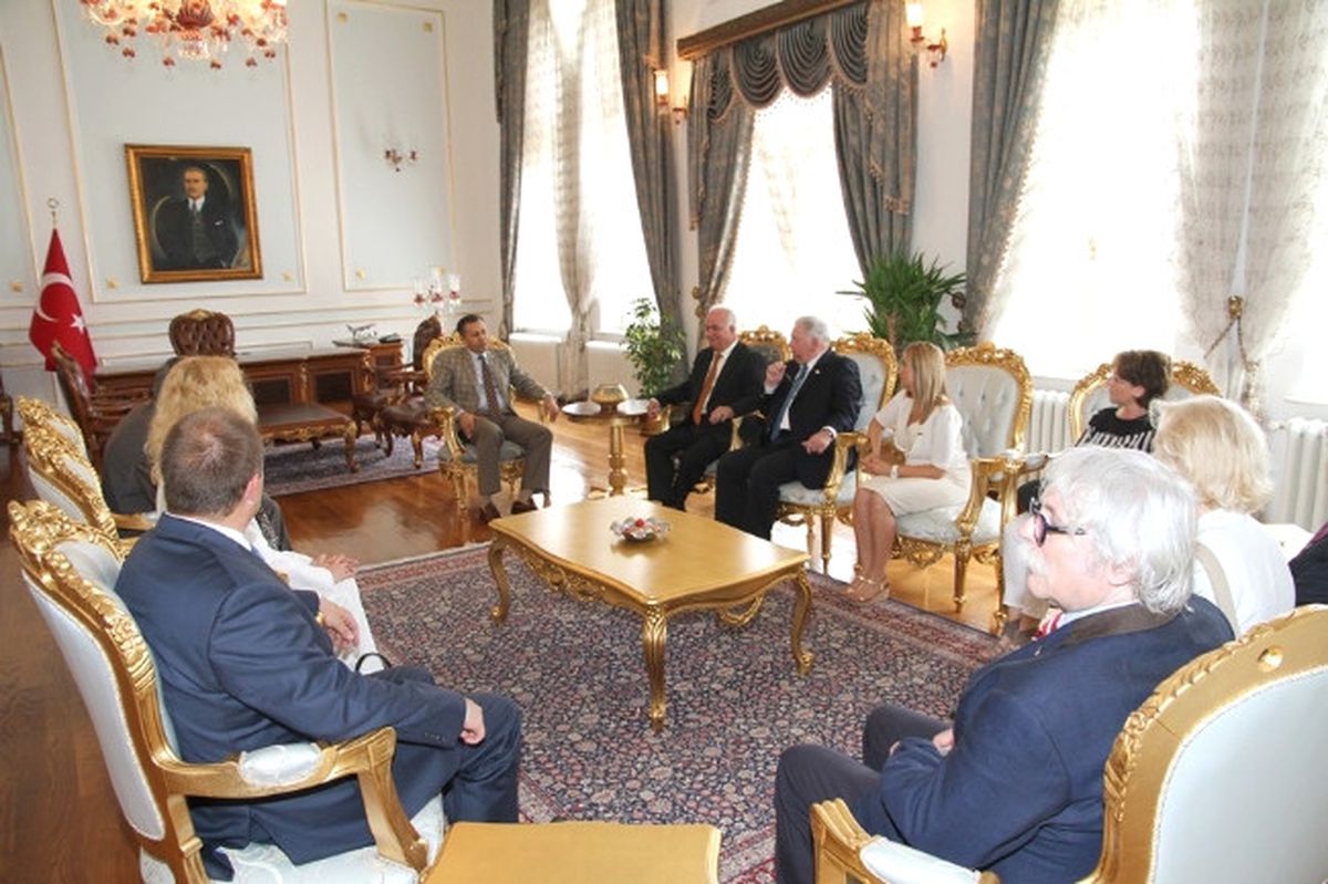 Almanya\'nın Bayreuth Şehri Heyeti Vali Yerlikaya\'yı Ziyaret Etti
