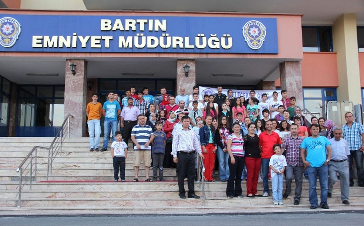 Altınok\'dan Anlamlı Karne Hediyesi