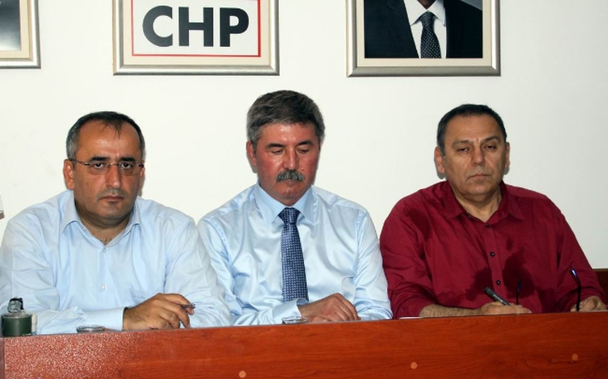 CHP\'li Milletvekili Havutça\'dan Gaz ve Sis Bombalı Toplantı