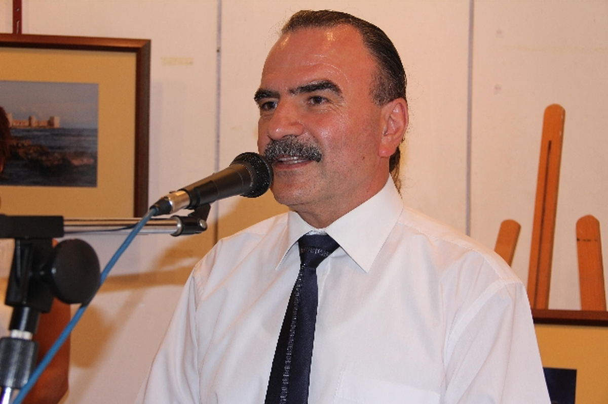 Dr. İnce İmza Gününde Okurlarıyla Buluştu