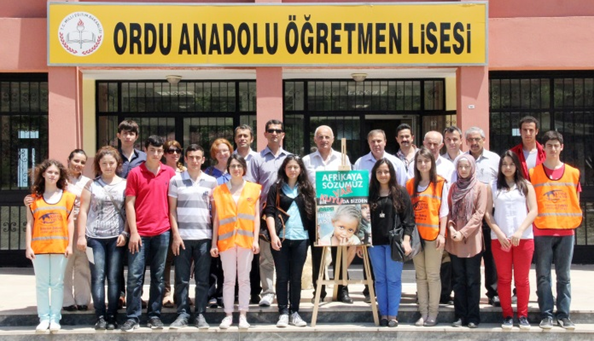 Geleceğin Öğretmenlerinden Anlamlı Kampanya