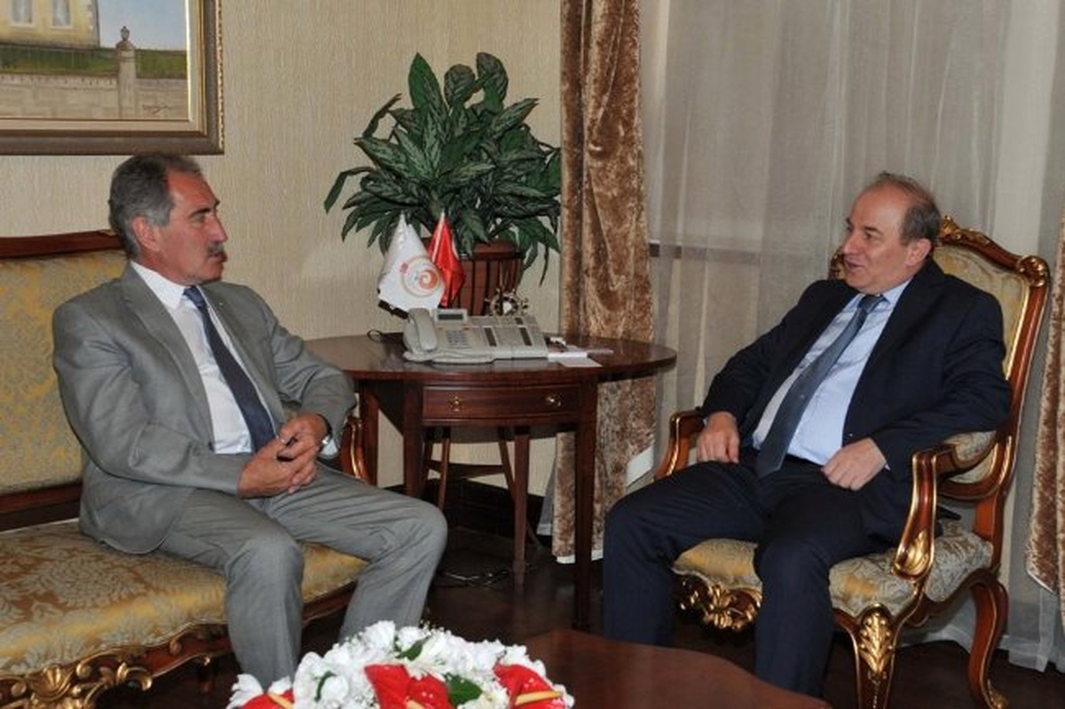 Günay, Vali Öztürk'ü Ziyaret Etti