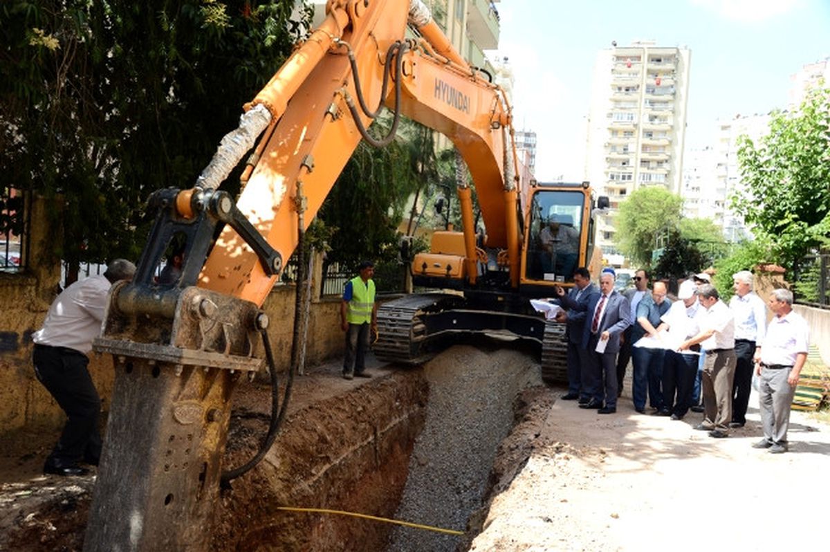 Güzelyalı\'da Su Baskınının Önüne Geçiliyor
