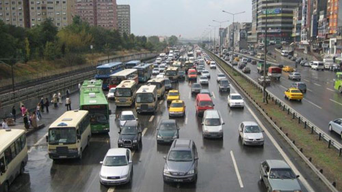 İstanbul\'da Yarın Bazı Yollar Kapatılacak