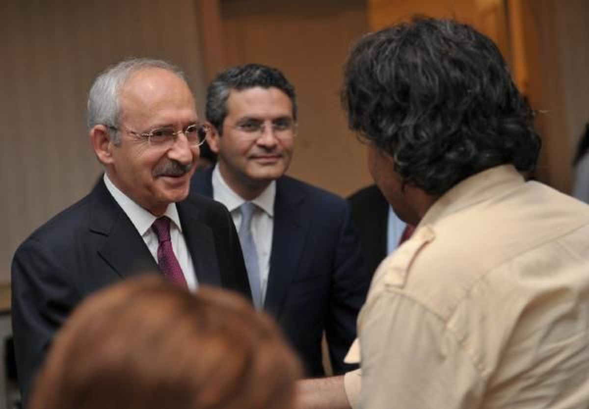 Kılıçdaroğlu Yabancı Basın Mensuplarıyla Bir Araya Geldi