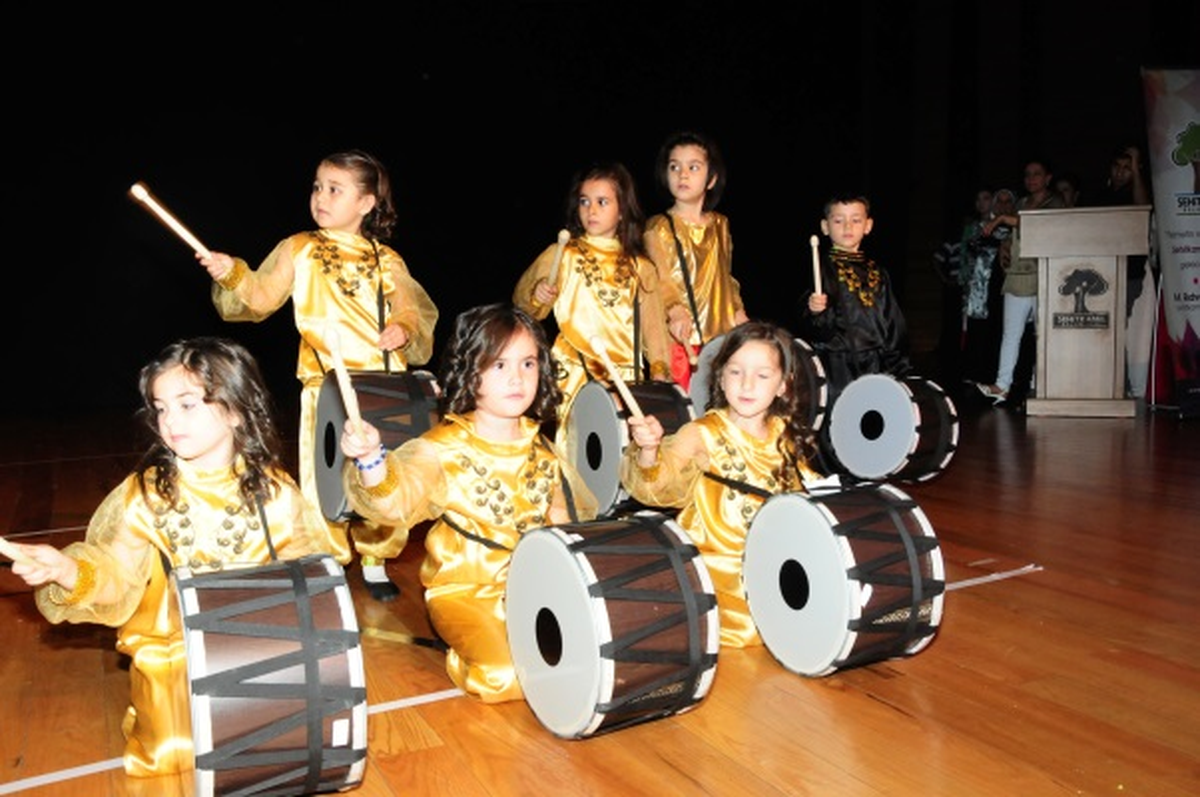 Masal Vadisi Minikleri Coşturdu