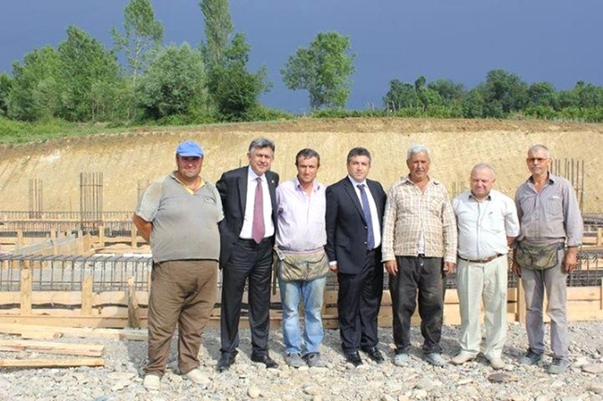 Milletvekili Köktürk ve İlçe Başkanı Başoğlu Köyleri Gezdi