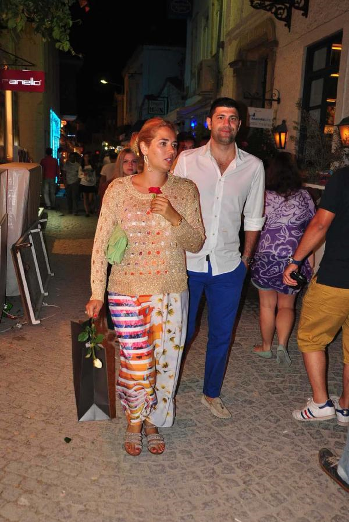 Ömer ve Aslı Onan Çifti Çeşme'de Aşk Tazeledi