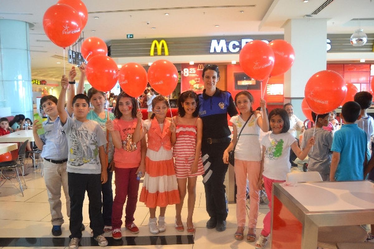 Prime Mall İskenderun\'dan Öğrencilere Karne Hediyesi