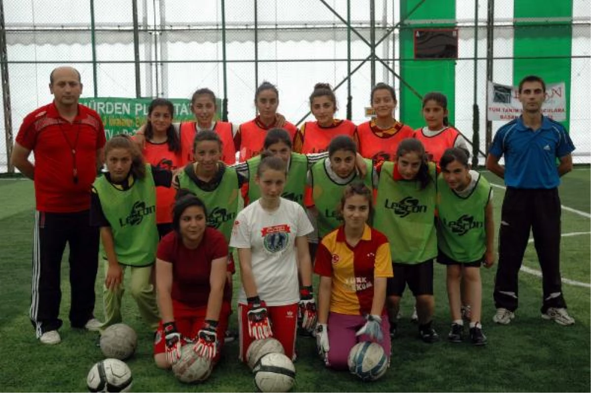 Tokatlı Kızlar Futbolda İddialı