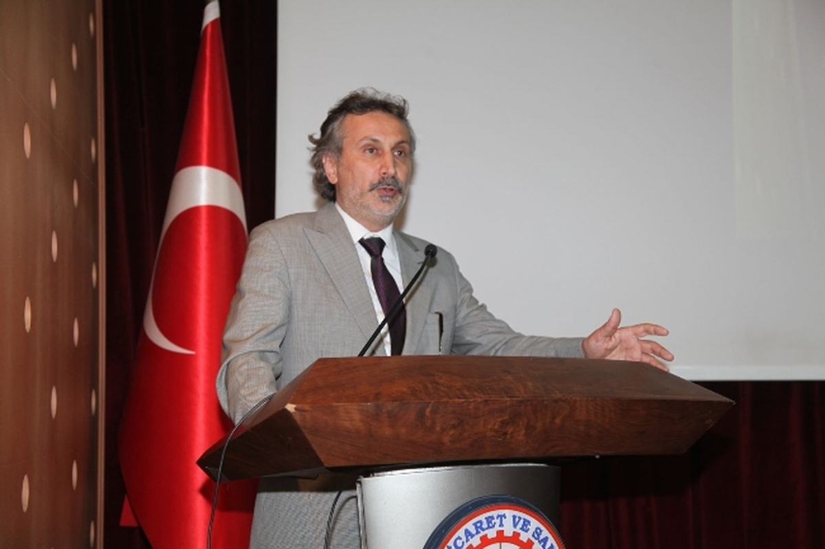 "Trabzon-Erzincan Demiryolu\'nun Yüzde 10\'nun Yapımı 2014 Türkiye Bütçesine Konulmalı" Çağrısı