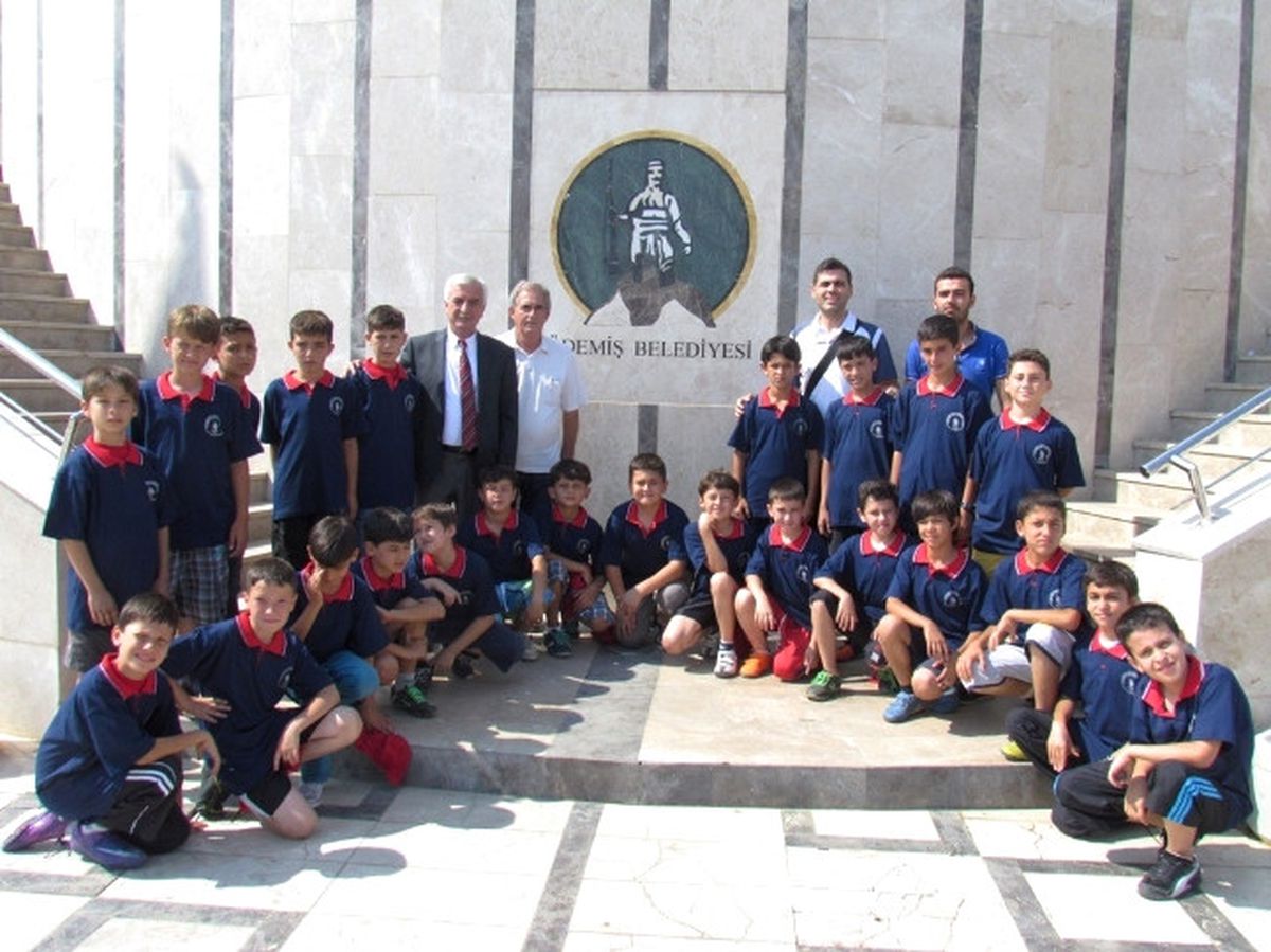 U-11\'lere Play-Off Maçı Öncesi Başkan Keskin Morali