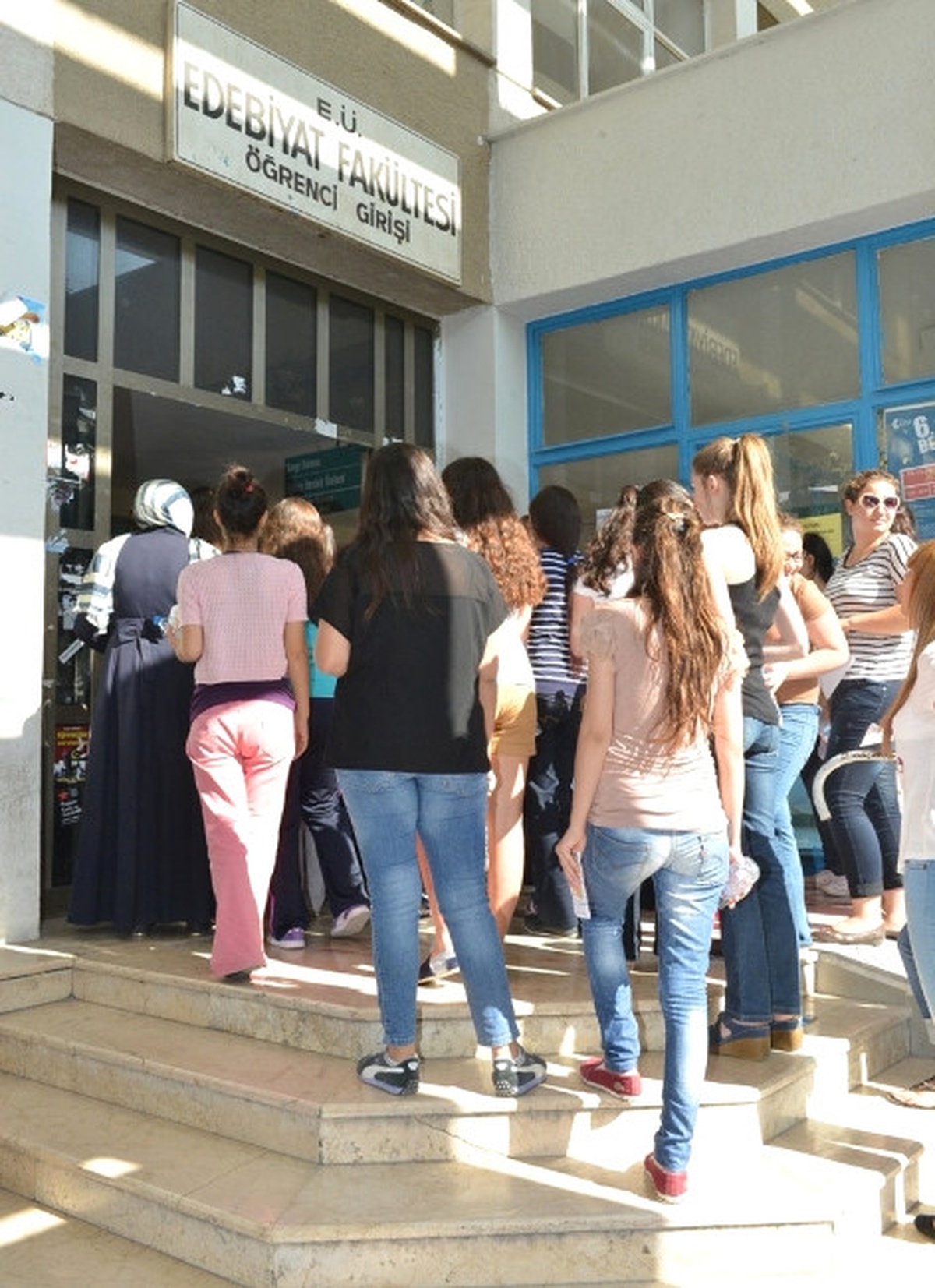 Unutulan Kimlik, Sınava Saniyeler Kala Yetiştirildi