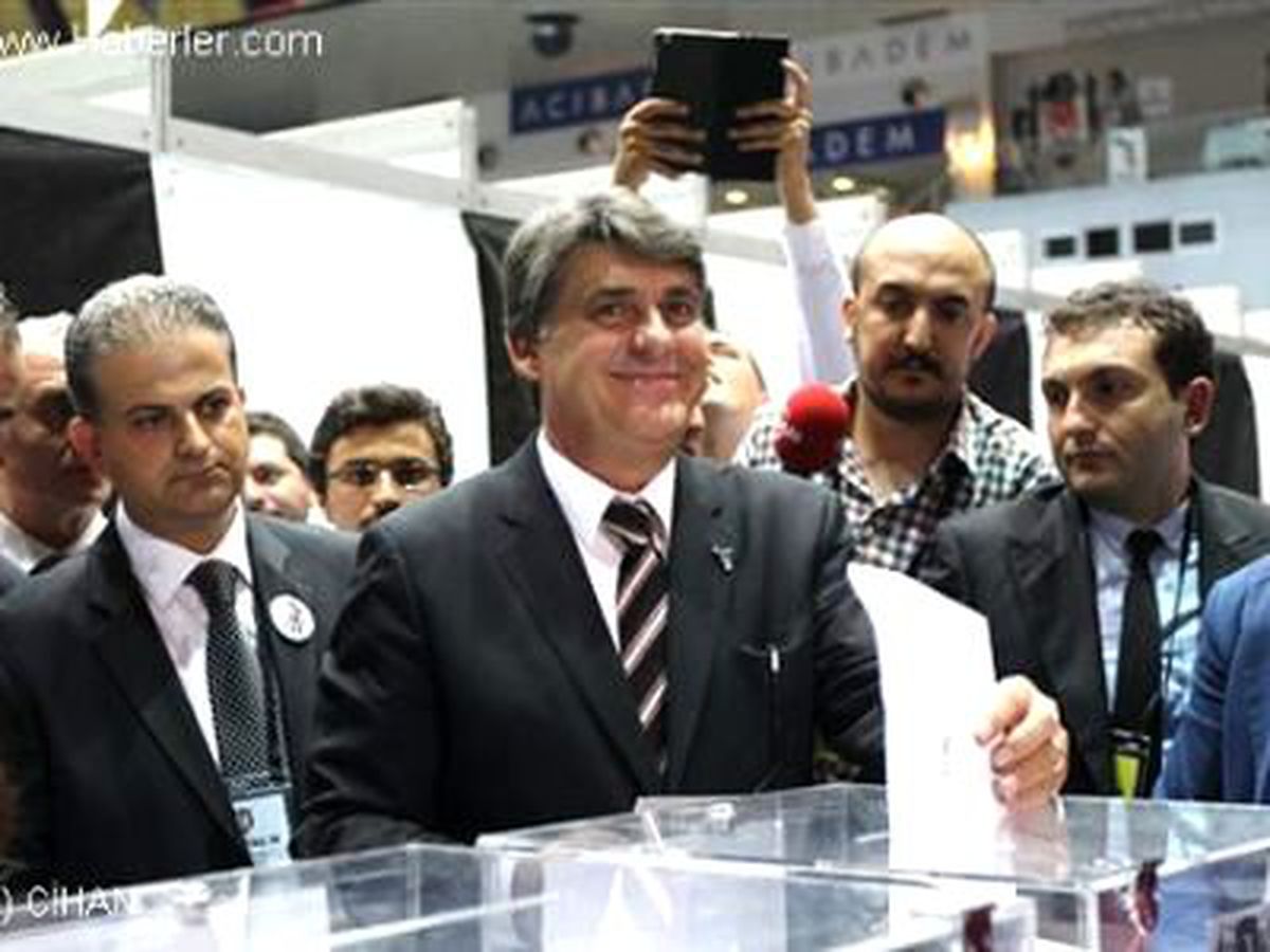 Beşiktaş\'ın Başkanlık Seçiminde Oy Sayma İşlemi Başladı