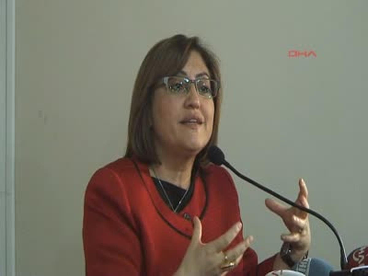 Bursa Bakan Şahin, Korumalı İşyeri Projesini Bursa\'dan Başlattı Bakan Şahin, Korumalı İşyeri...