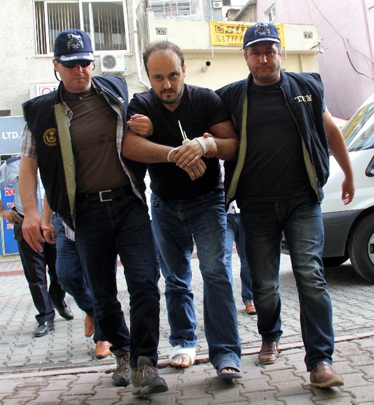Cuma Namazı\'nda Kocatepe Camisi Bombalanacaktı