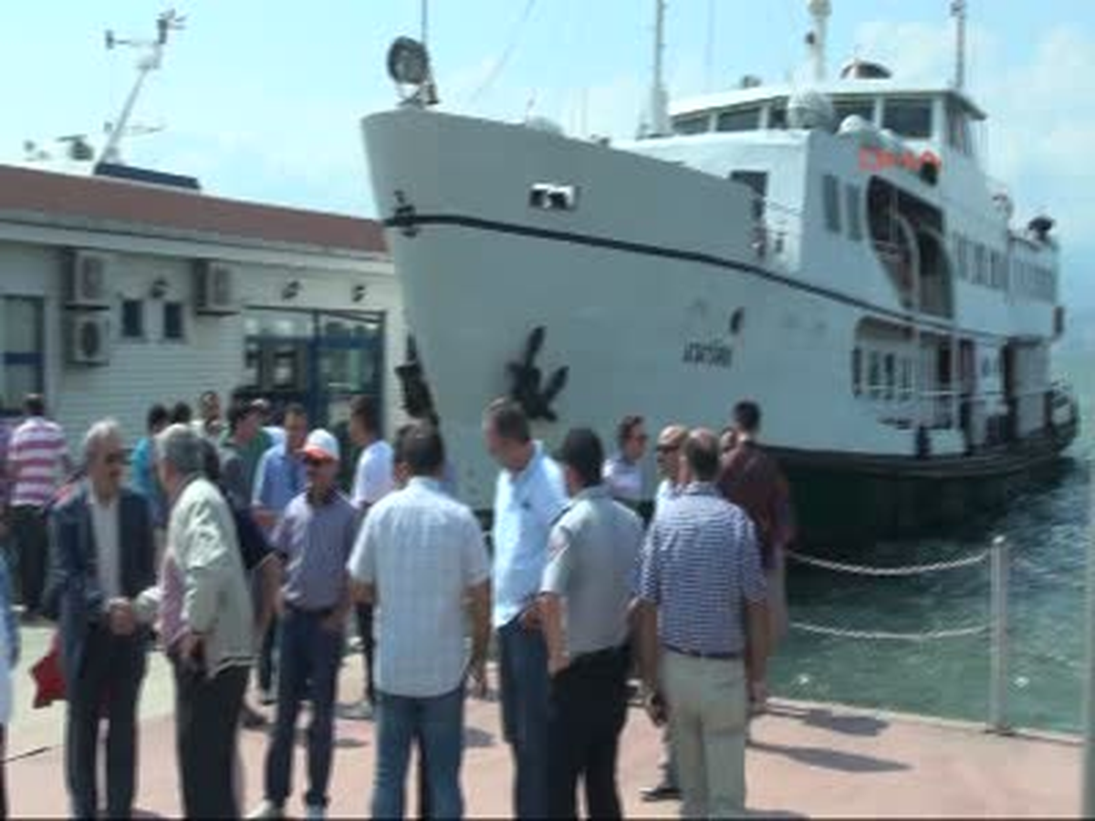 Atatürk Vapuruyla Mitinge