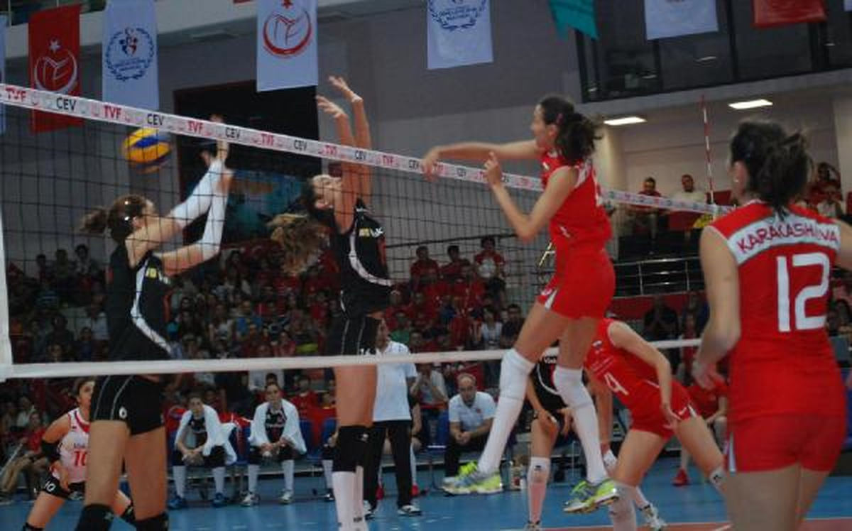 Kadınlar Voleybol Avrupa Ligi Türkiye-Bulgaristan: 3-2
