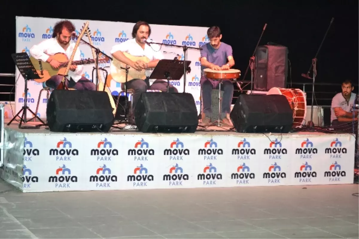 Movapark Avm 1. Yaşını Konserle Kutladı