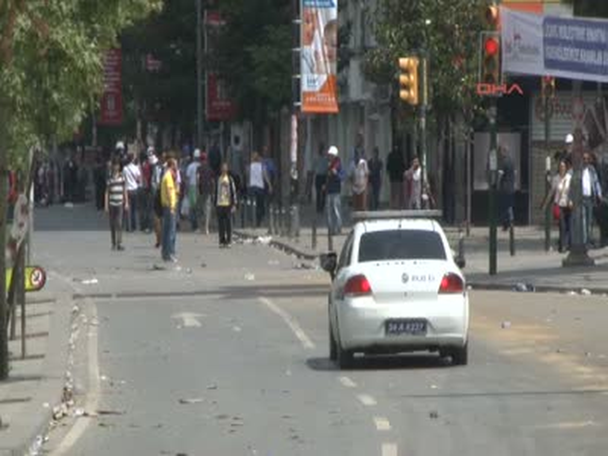 Müdahale Sonrası Polise Tepki: Gidin Artık