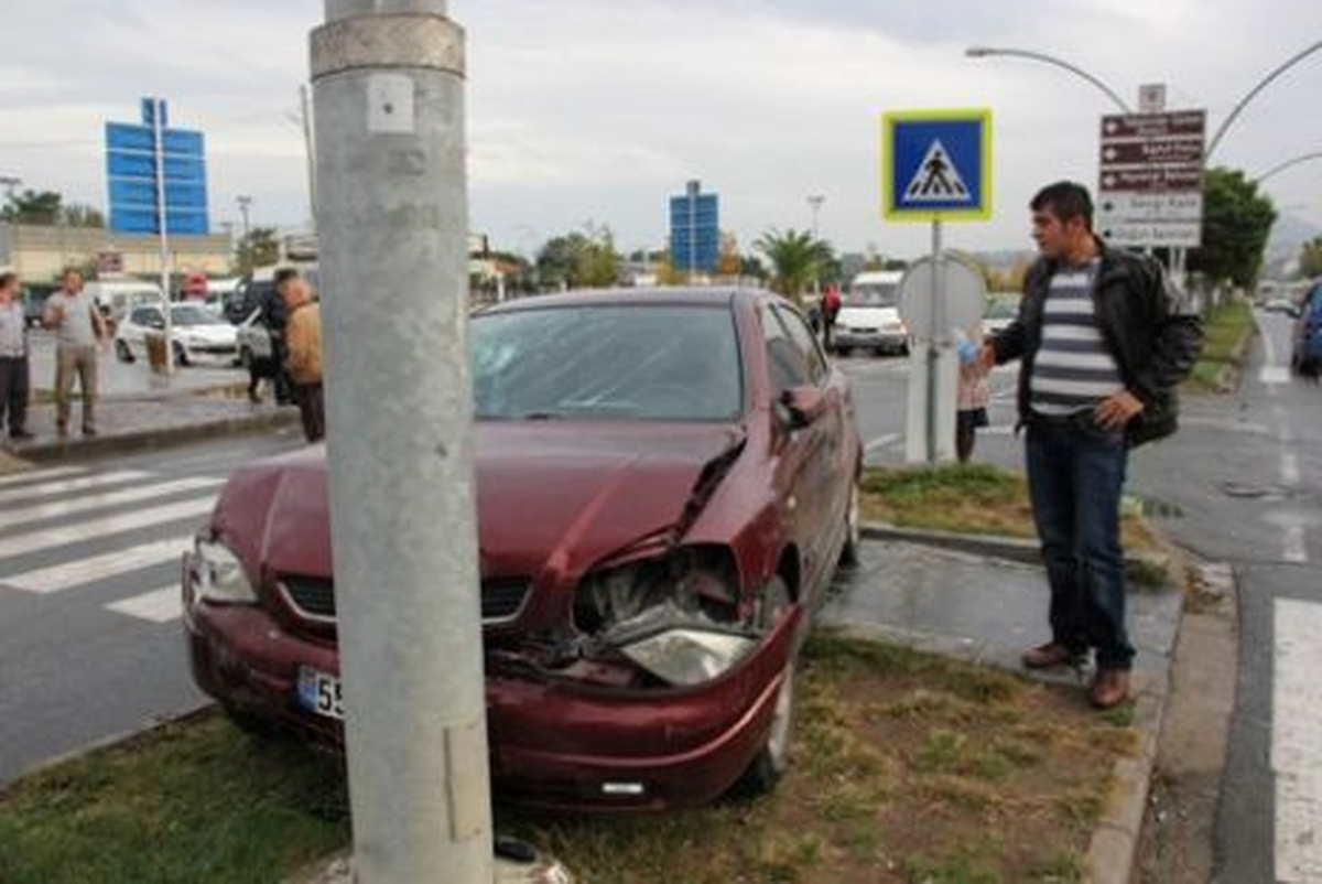 Samsun\'da Trafik Kazası: 1 Yaralı