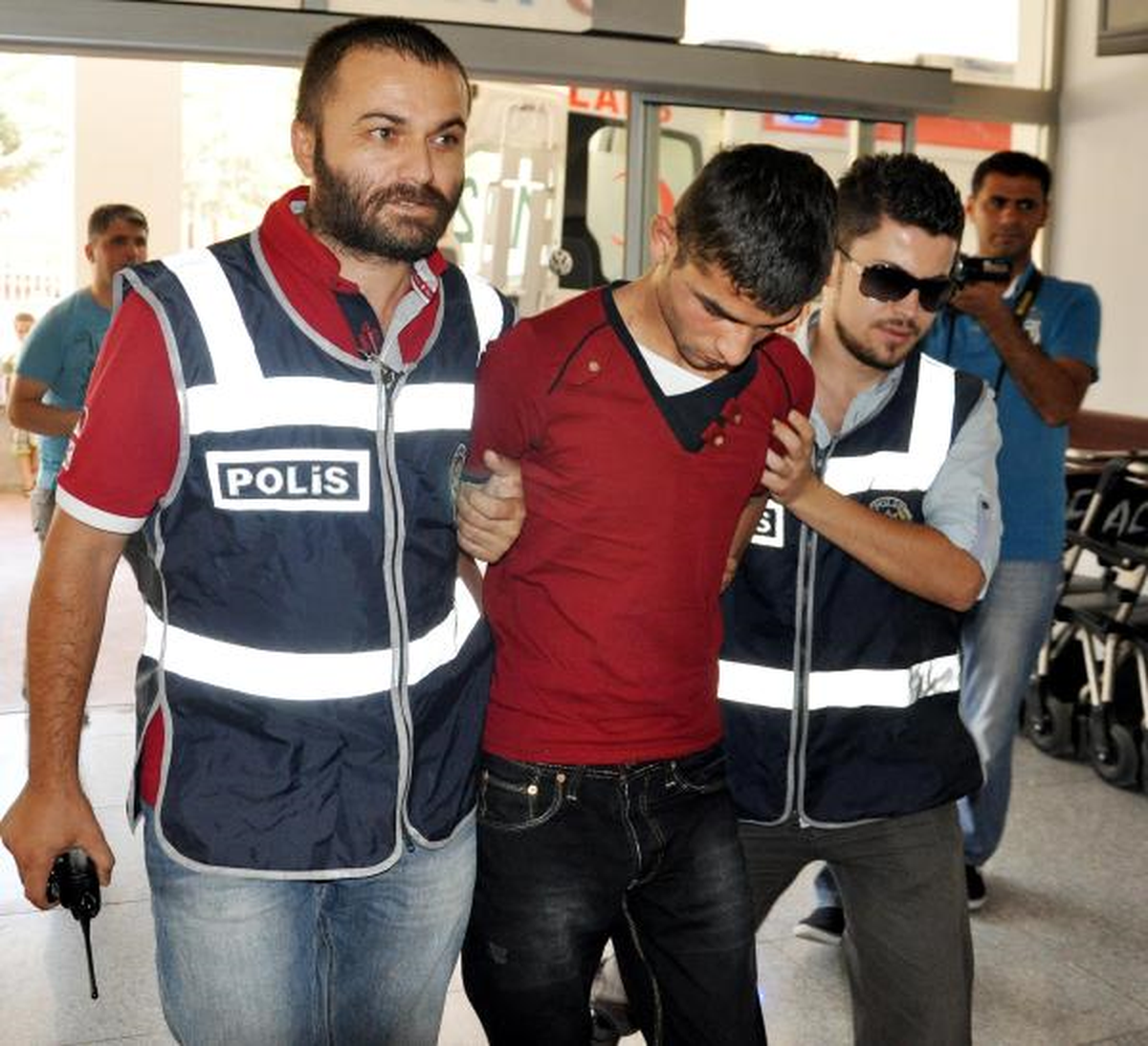 Şanlıurfa\'da Hırsızlık İddiasına 3 Gözaltı