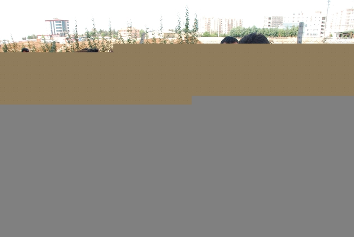Üniversite Öğrencisi Genç Kız Kaldığı Yurtta İntihar Etti