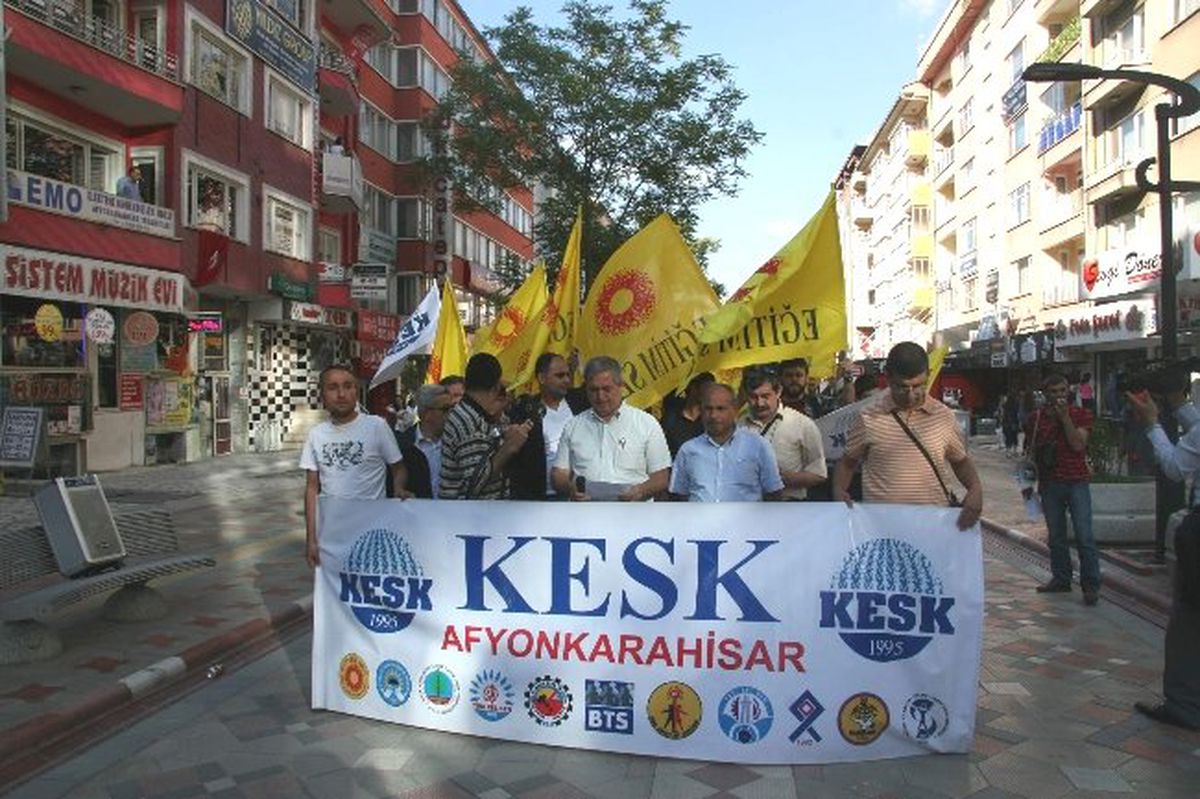Afyonkarahisar\'da Sendikalar Greve Gitti