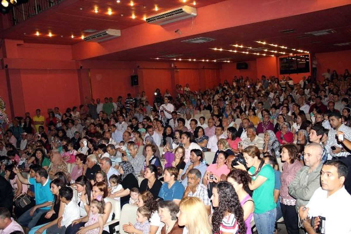 Anaokulu Öğrencilerinden Yıl Sonu Gecesi