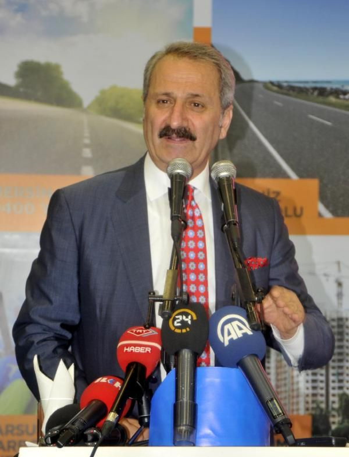 Bakan Çağlayan İstihdam Verilerini Değerlendirdi