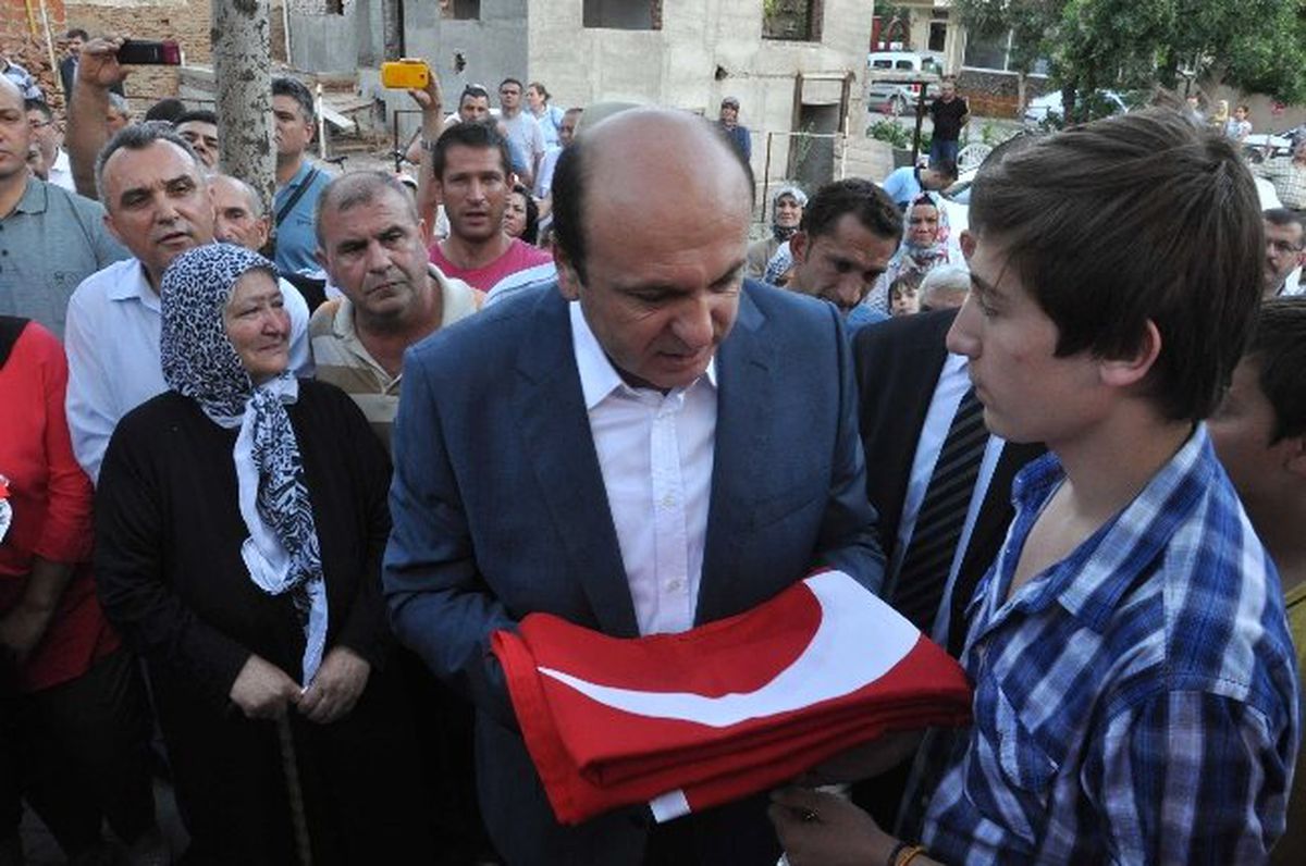 Balıkesir\'de Önce Hüzün Sonra Coşku