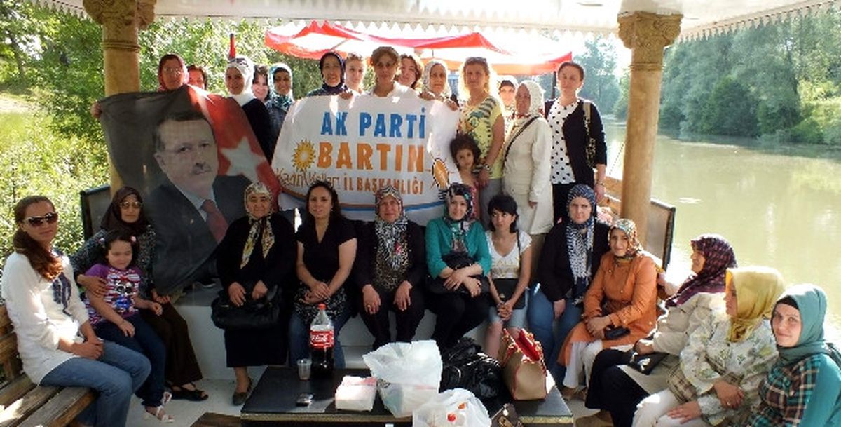 Başbakan Erdoğan\'a Tekne Gezisiyle Destek