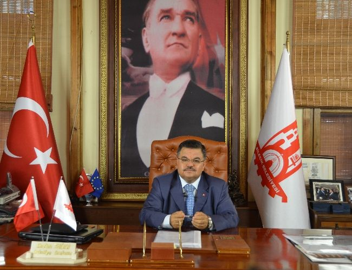 Başkan Selim Yağcı`dan Babalar Günü Mesajı
