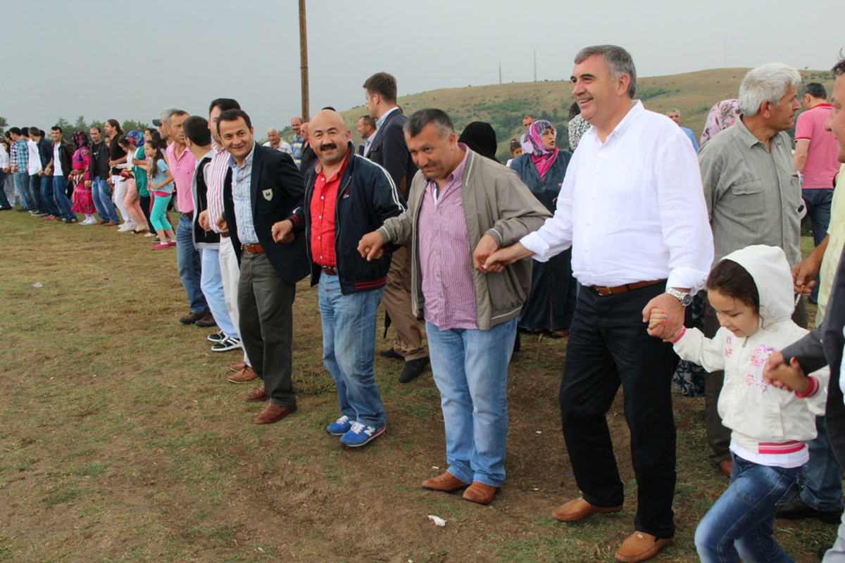 Başkan Toçoğlu Horon Tepti