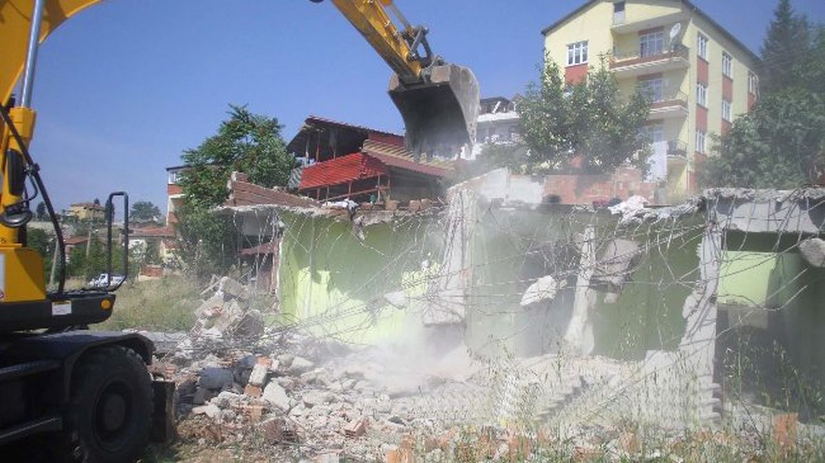 Belediyeden Kaçak Yapı Uyarısı