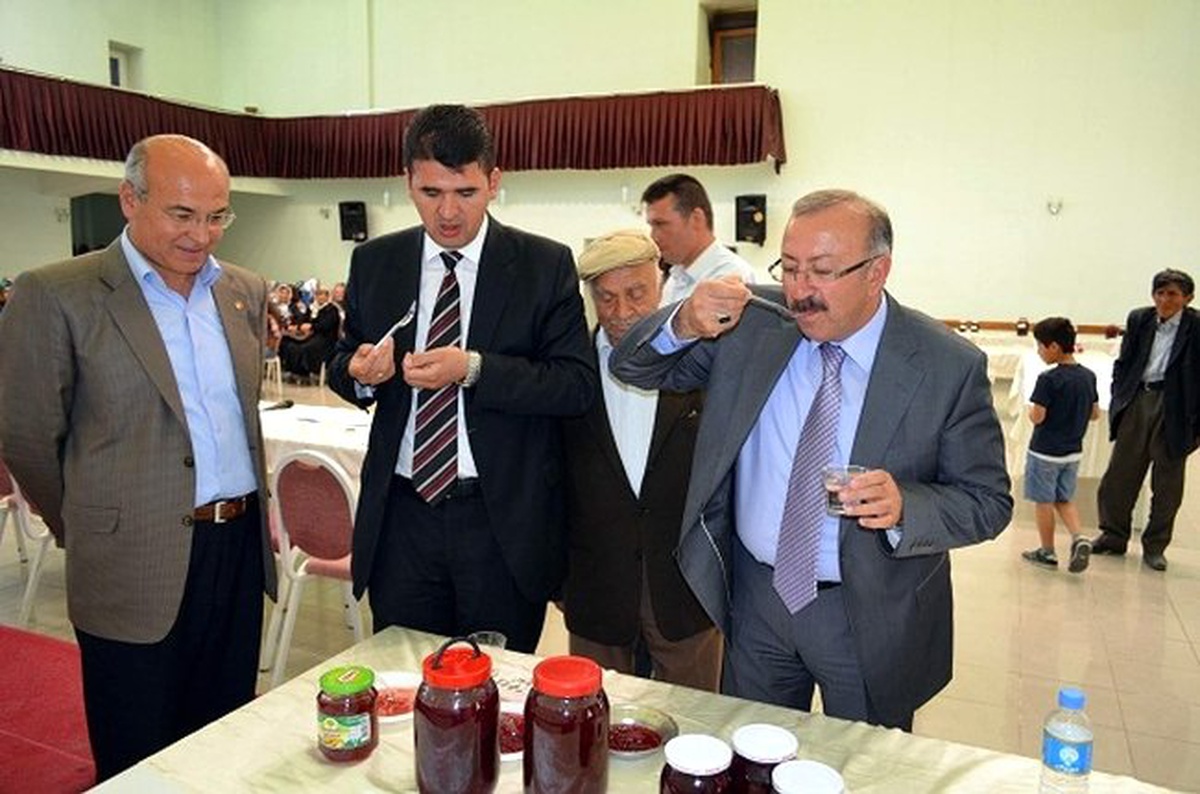 Birinci Geleneksel Yediveren Gül Reçeli Yarışması