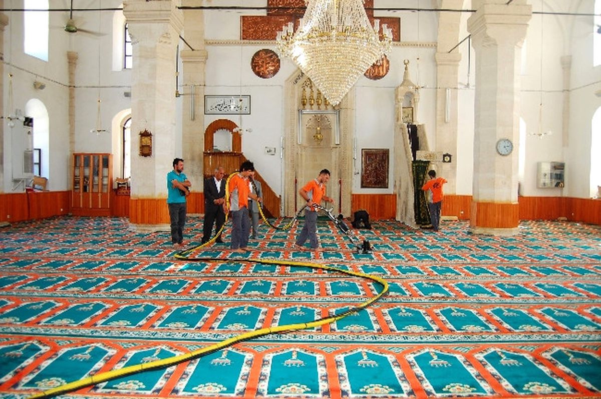 Camilerde Ramazan Temizliği