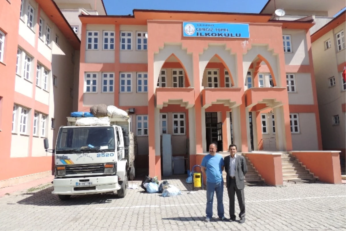 Eleşkirt Cengiz Topel İlköğretim Okulundan Çevreci Kampanya