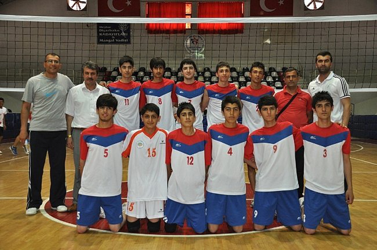 Esenlik Belediye Voleybol\'da Altyapıyı Güçlendirdi