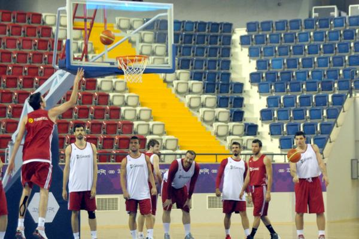 Harun Erdenay: Mersin\'e Altın Madalya Kazanmak İçin Geldik
