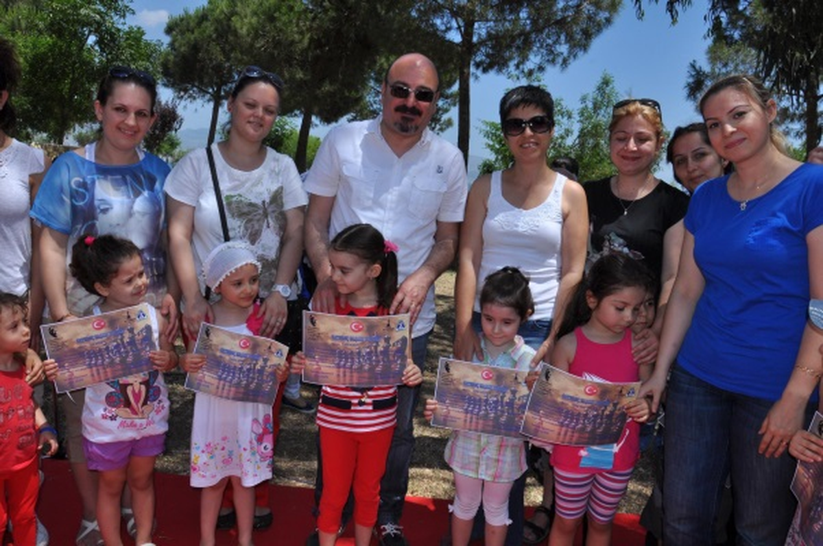 Hem Piknik Hem de Spor Yaptılar