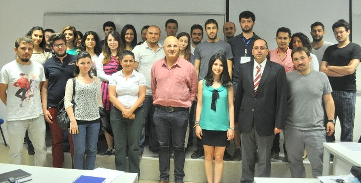 İzü Öğrencilerine Kosgeb Girişimcilik Sertifikası