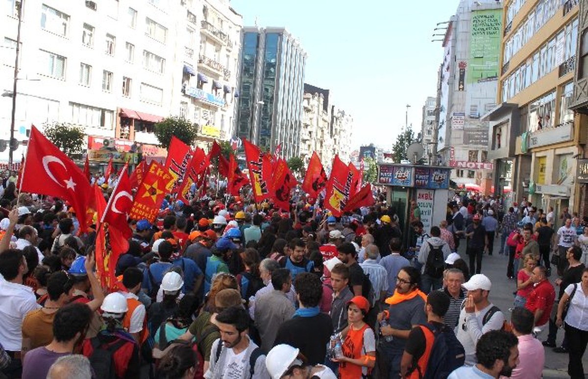 Kesk Üyelerinin Taksim\'e Yürümesine İzin Verilmedi