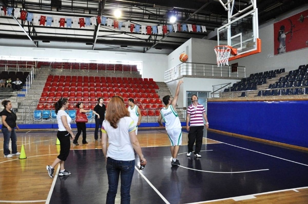 Otistik Çocukların Basketbol Keyfi