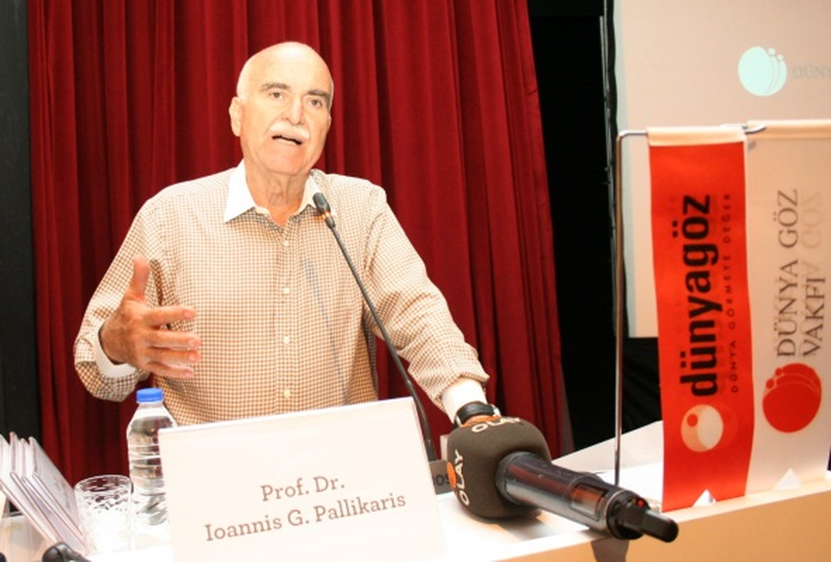 Prof. Dr. Pallıkarıs, Lazer Tedavisindeki Son Gelişmeleri Bursalılarla Paylaştı