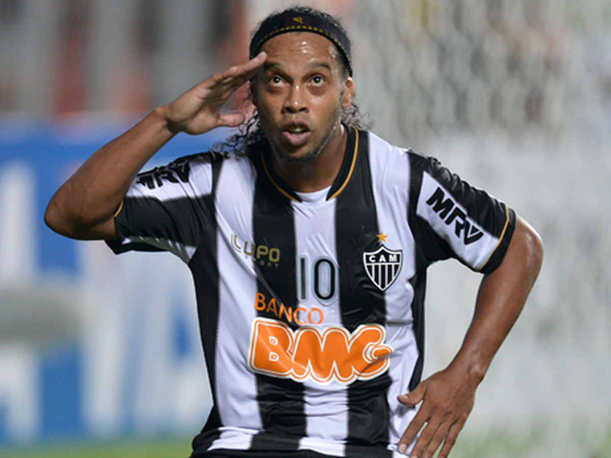Ronaldinho'yu Açıkladı